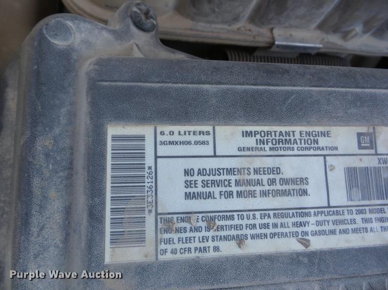 image for item EI9755 2003 Chevrolet Silverado 3500 pickup truck