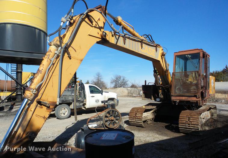 image for item EI9757 1989 Case 688LT excavator