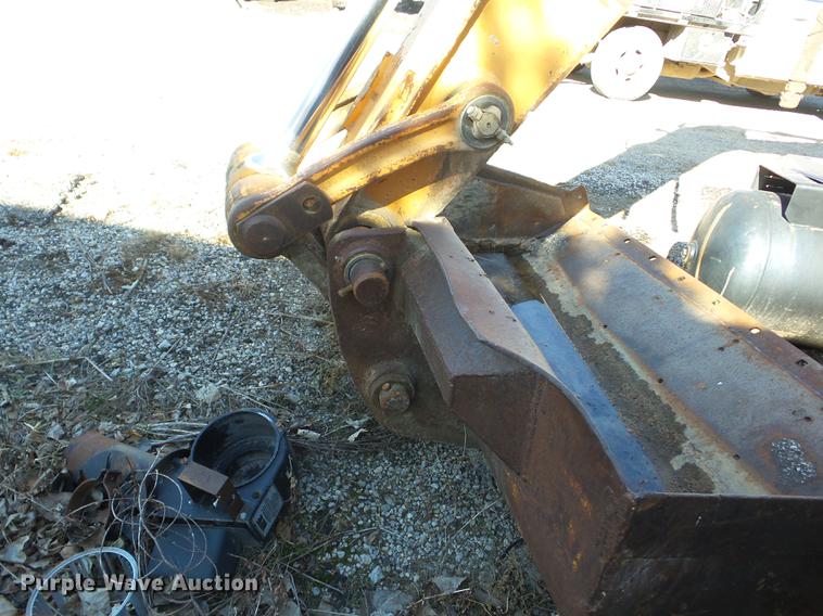 image for item EI9757 1989 Case 688LT excavator