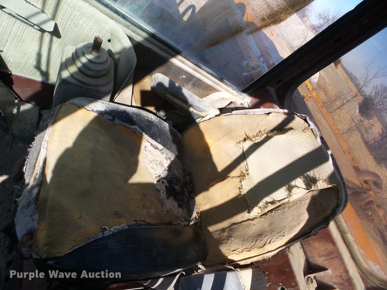 image for item EI9757 1989 Case 688LT excavator