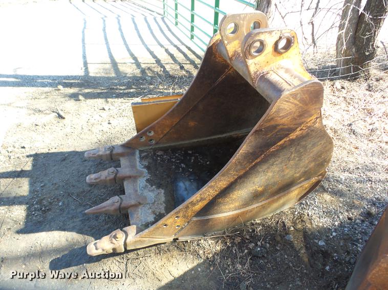 image for item EI9757 1989 Case 688LT excavator