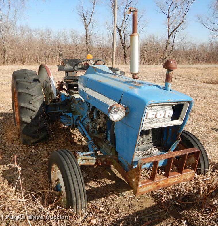 image for item J5529 1972 Ford tractor