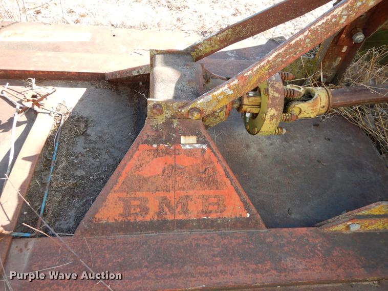 image for item J5529 1972 Ford tractor