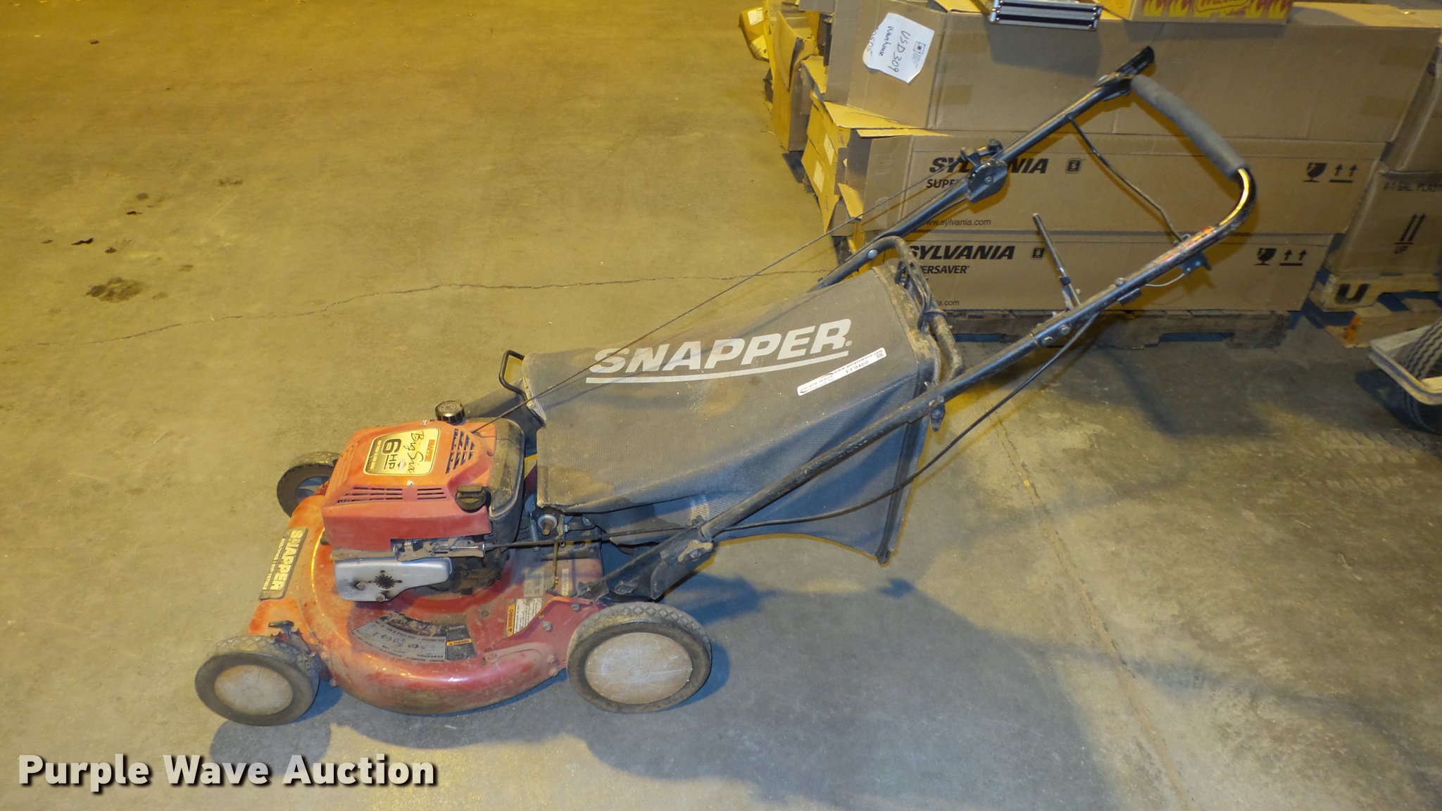 Snapper lawn mower in Nickerson, KS Item EF9460 sold Purple Wave
