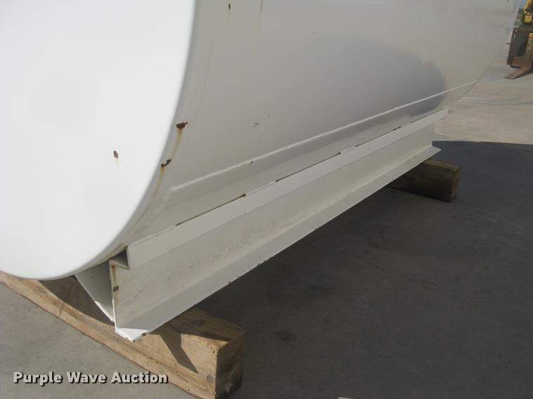 image for item AR9758 Fuel tank