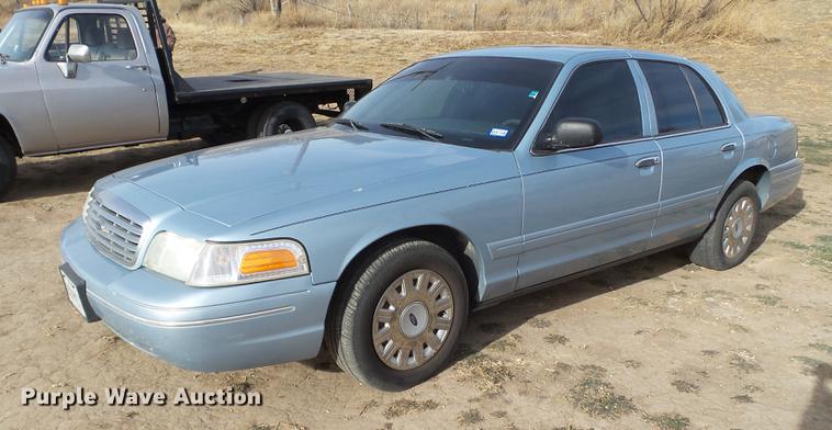 image for item BJ9783 2005 Ford Crown Victoria Police Interceptor
