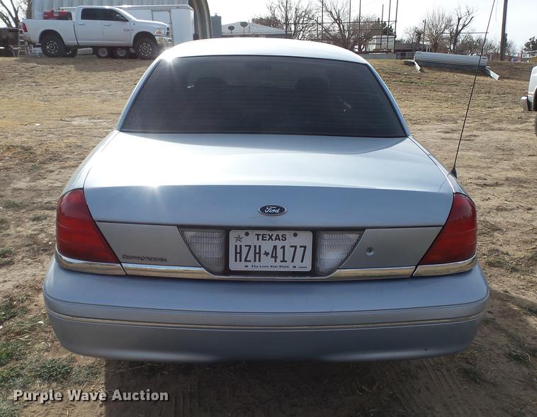 image for item BJ9783 2005 Ford Crown Victoria Police Interceptor