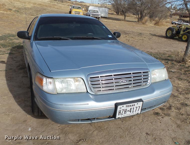 image for item BJ9783 2005 Ford Crown Victoria Police Interceptor