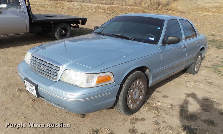 image for item BJ9783 2005 Ford Crown Victoria Police Interceptor
