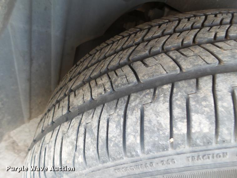 image for item BJ9783 2005 Ford Crown Victoria Police Interceptor