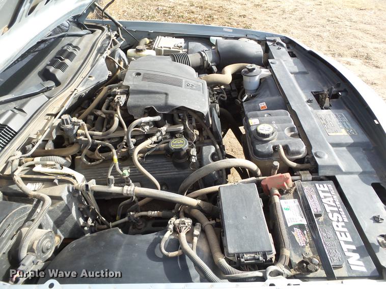 image for item BJ9783 2005 Ford Crown Victoria Police Interceptor