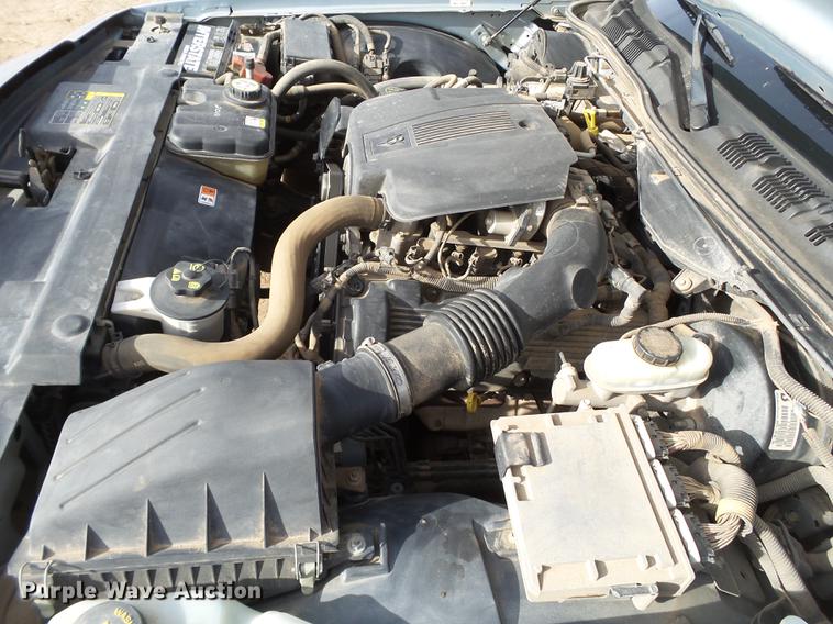 image for item BJ9783 2005 Ford Crown Victoria Police Interceptor