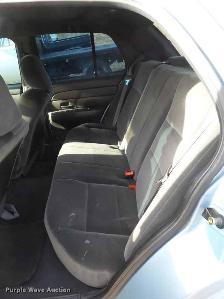 image for item BJ9783 2005 Ford Crown Victoria Police Interceptor