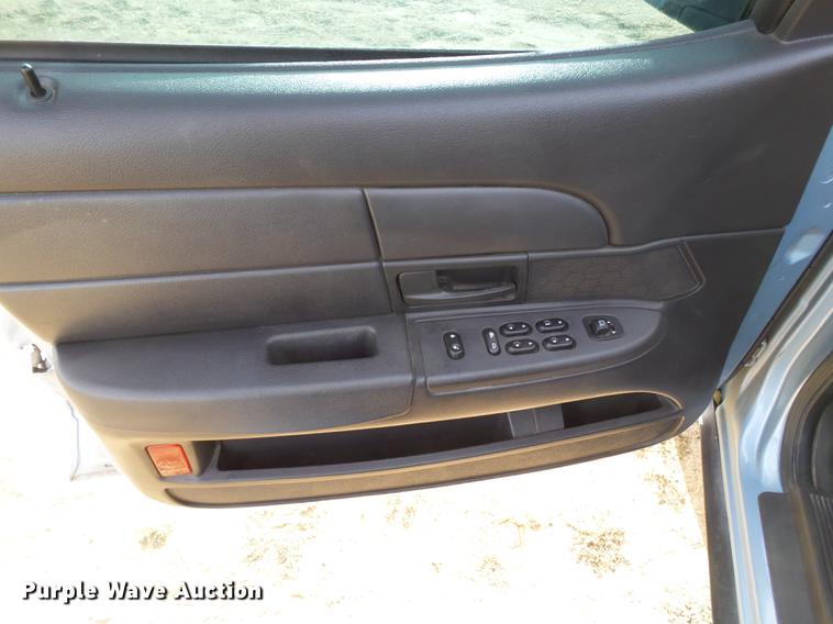 image for item BJ9783 2005 Ford Crown Victoria Police Interceptor