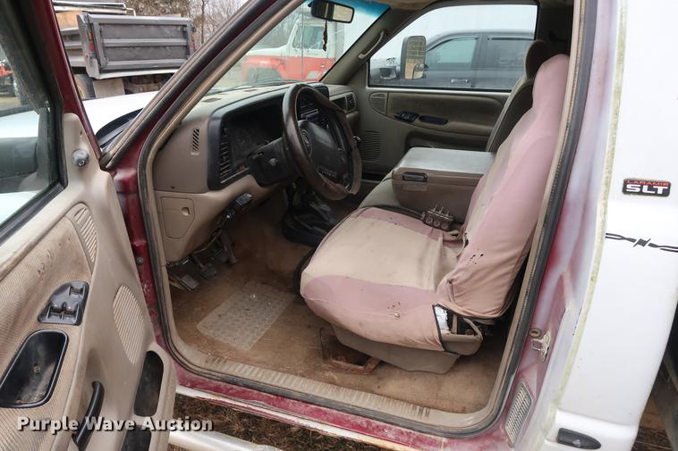 image for item DA8640 1995 Dodge Ram 2500 pickup truck