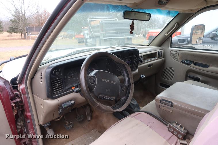 image for item DA8640 1995 Dodge Ram 2500 pickup truck