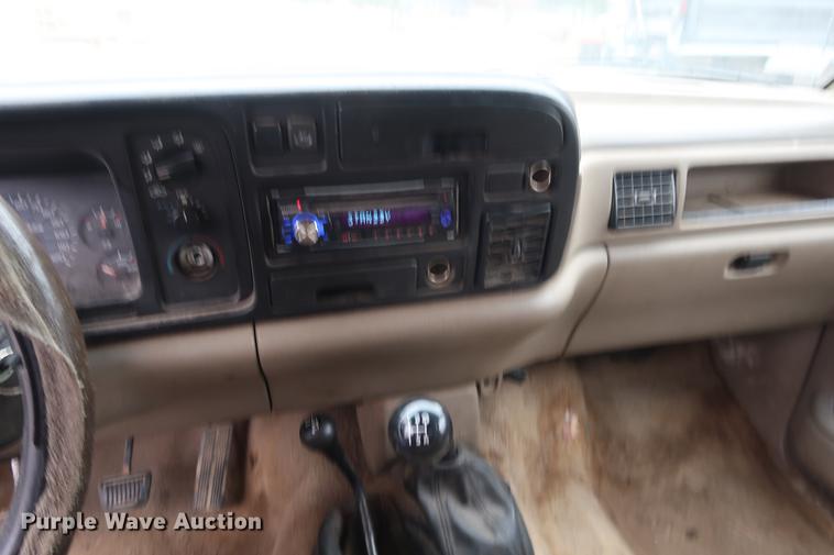 image for item DA8640 1995 Dodge Ram 2500 pickup truck