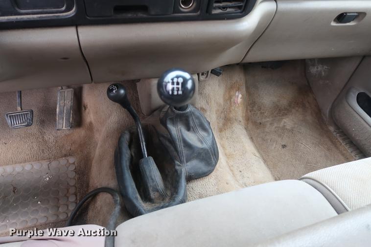 image for item DA8640 1995 Dodge Ram 2500 pickup truck