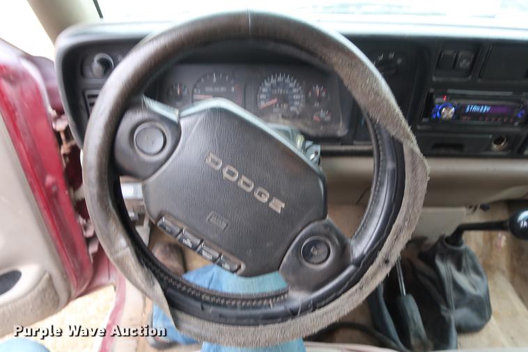 image for item DA8640 1995 Dodge Ram 2500 pickup truck