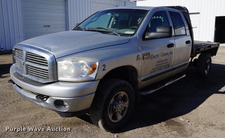 image for item DB0363 2007 Dodge Ram 2500 Quad Cab flatbed truck