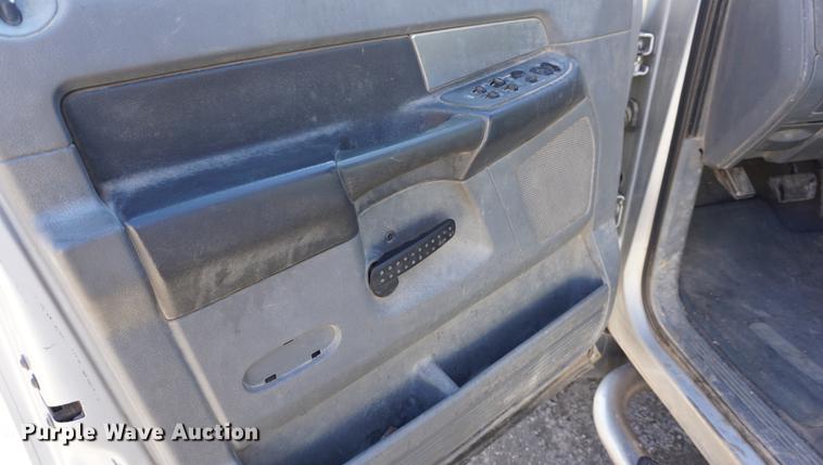 image for item DB0363 2007 Dodge Ram 2500 Quad Cab flatbed truck