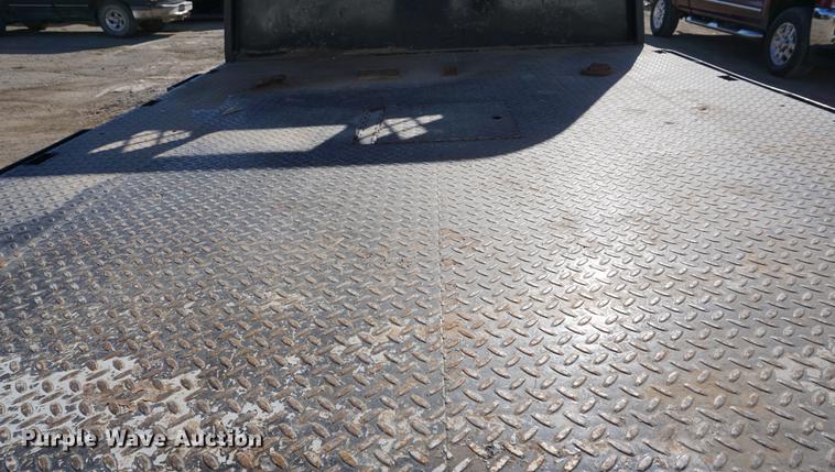 image for item DB0363 2007 Dodge Ram 2500 Quad Cab flatbed truck