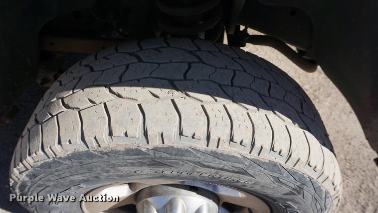 image for item DB0363 2007 Dodge Ram 2500 Quad Cab flatbed truck