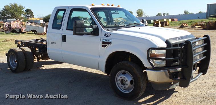 image for item DB4212 2008 Ford F350  XL Super Duty Ext. Cab truck cab and chassis