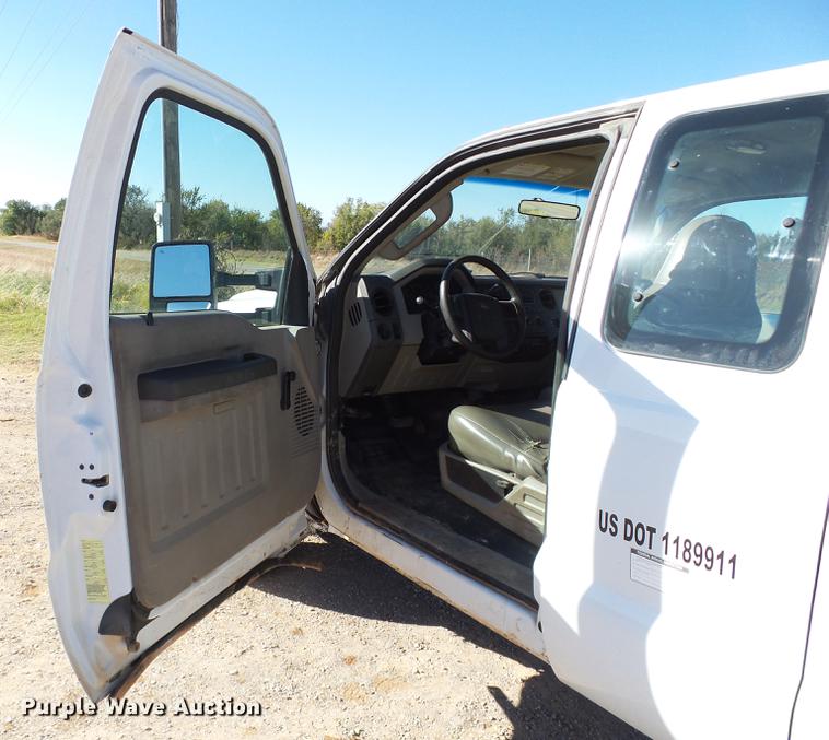 image for item DB4212 2008 Ford F350  XL Super Duty Ext. Cab truck cab and chassis