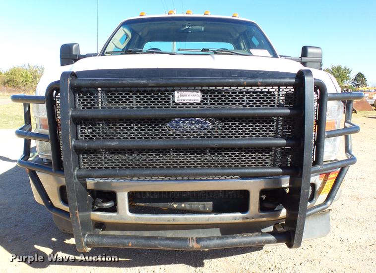 image for item DB4212 2008 Ford F350  XL Super Duty Ext. Cab truck cab and chassis