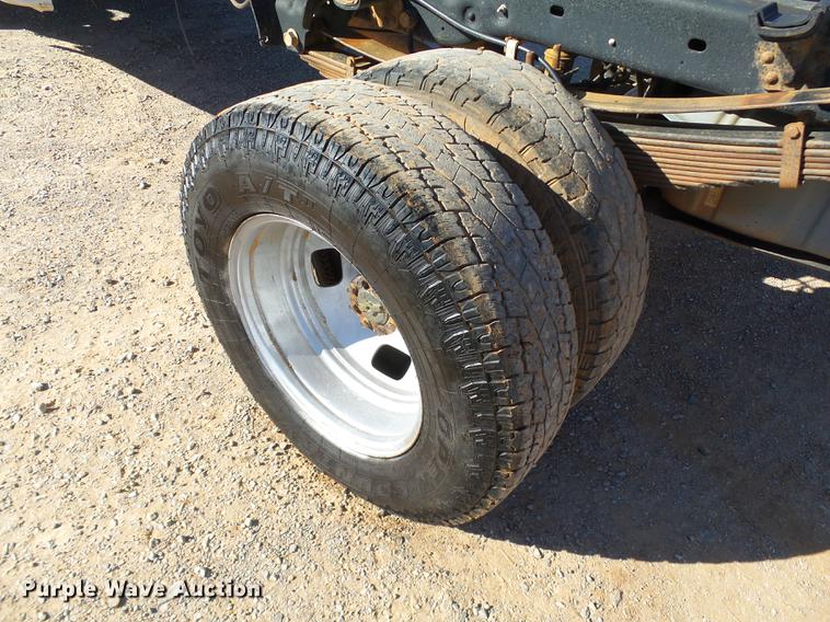 image for item DB4212 2008 Ford F350  XL Super Duty Ext. Cab truck cab and chassis