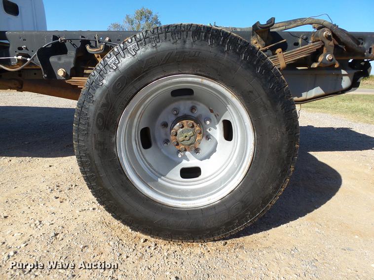 image for item DB4212 2008 Ford F350  XL Super Duty Ext. Cab truck cab and chassis