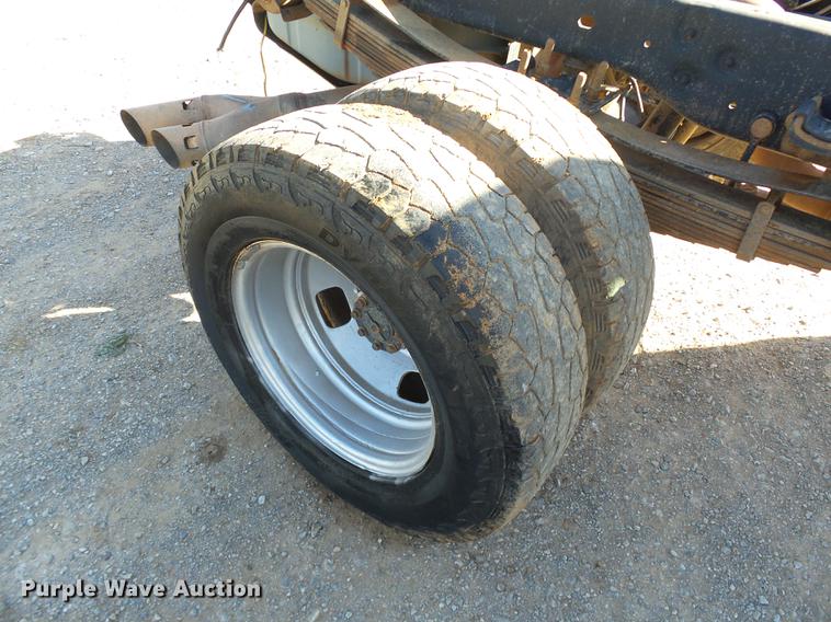 image for item DB4212 2008 Ford F350  XL Super Duty Ext. Cab truck cab and chassis