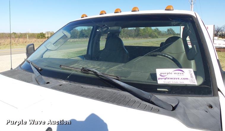 image for item DB4212 2008 Ford F350  XL Super Duty Ext. Cab truck cab and chassis