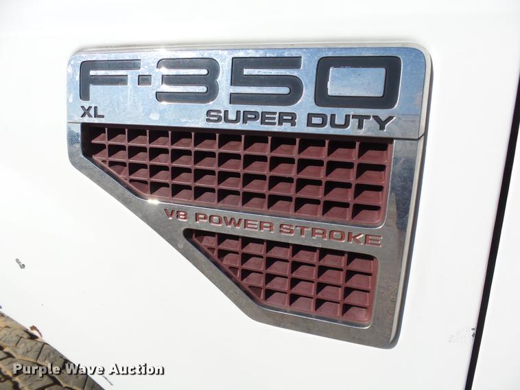 image for item DB4212 2008 Ford F350  XL Super Duty Ext. Cab truck cab and chassis