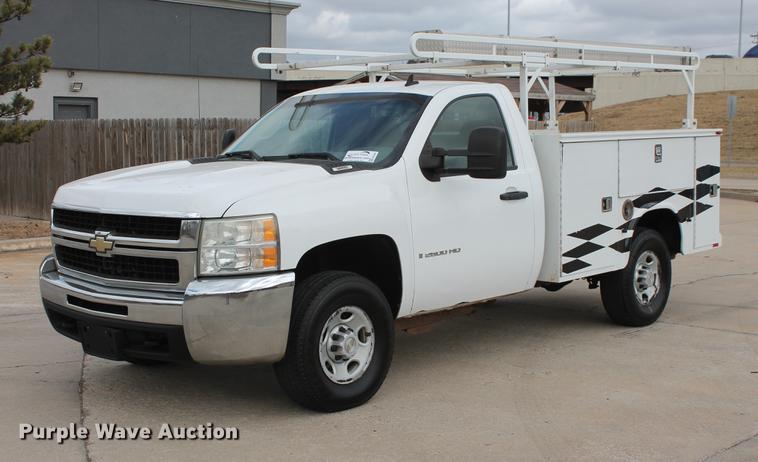 image for item DB5099 2008 Chevrolet Silverado 2500HD utility bed pickup truck