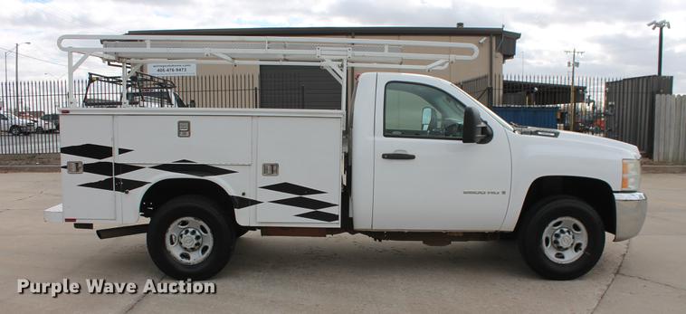 image for item DB5099 2008 Chevrolet Silverado 2500HD utility bed pickup truck