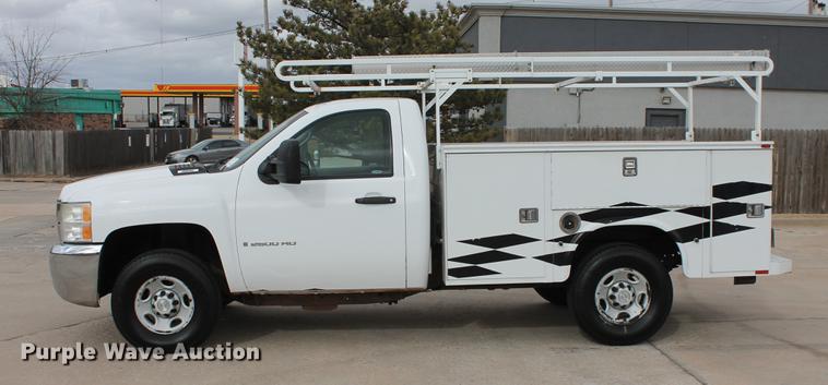 image for item DB5099 2008 Chevrolet Silverado 2500HD utility bed pickup truck