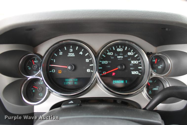 image for item DB5099 2008 Chevrolet Silverado 2500HD utility bed pickup truck