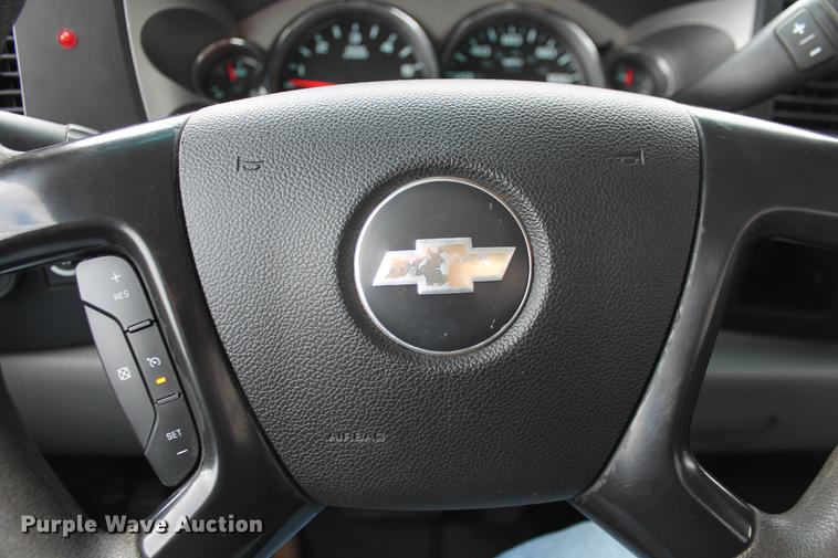 image for item DB5099 2008 Chevrolet Silverado 2500HD utility bed pickup truck