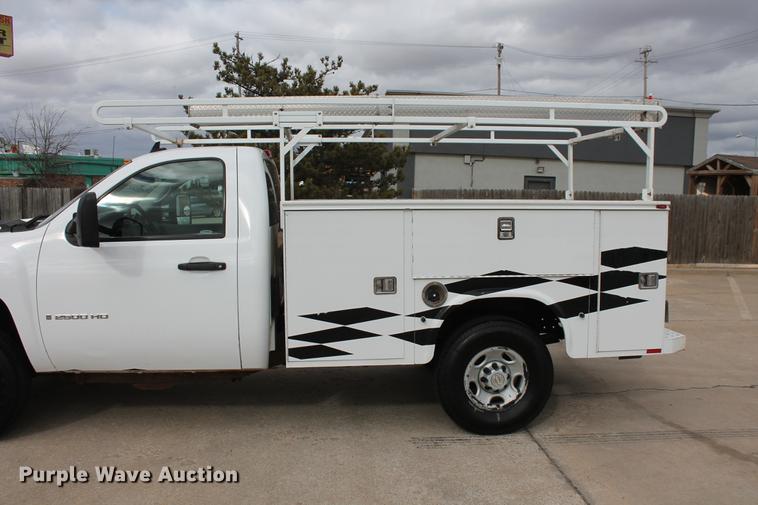 image for item DB5099 2008 Chevrolet Silverado 2500HD utility bed pickup truck