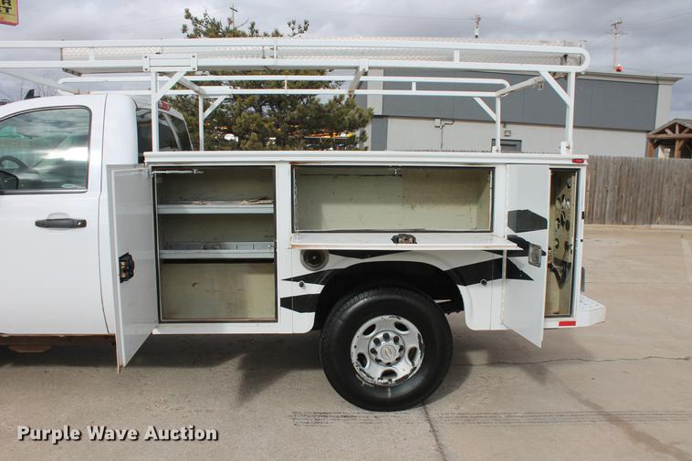image for item DB5099 2008 Chevrolet Silverado 2500HD utility bed pickup truck