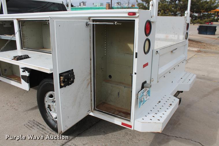 image for item DB5099 2008 Chevrolet Silverado 2500HD utility bed pickup truck