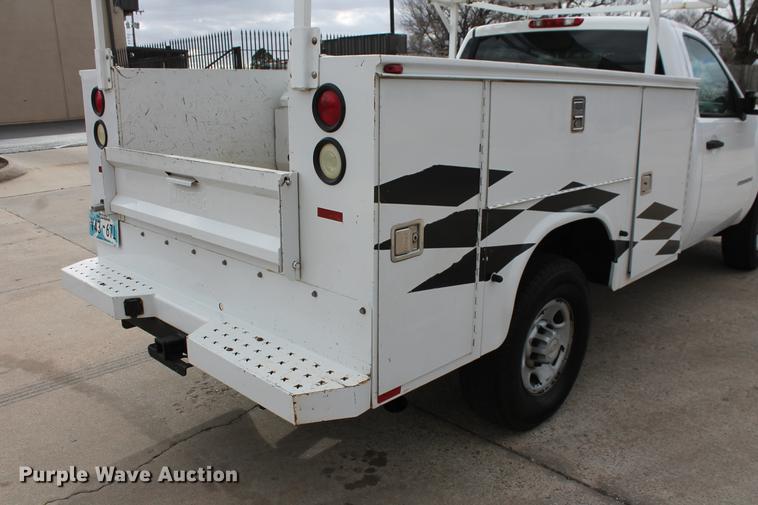 image for item DB5099 2008 Chevrolet Silverado 2500HD utility bed pickup truck