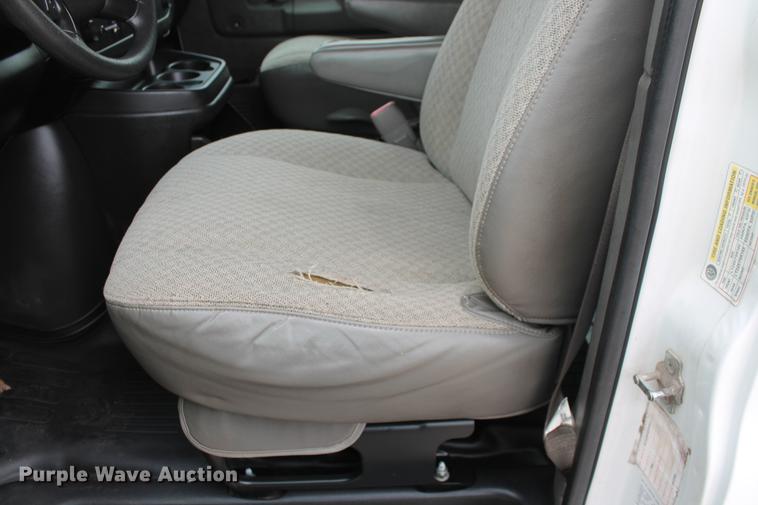 image for item DB5101 2008 Chevrolet Express G3500 cargo van