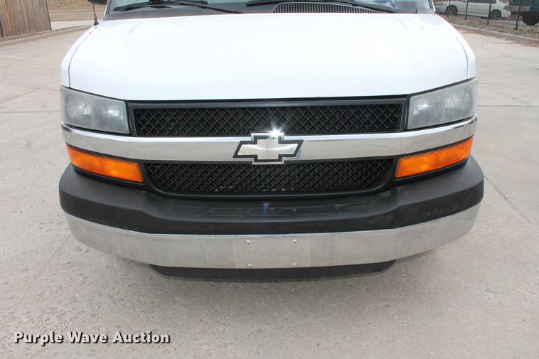image for item DB5101 2008 Chevrolet Express G3500 cargo van