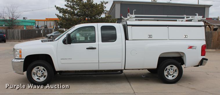 image for item DB5102 2010 Chevrolet Silverado 2500HD Z71 Ext. Cab pickup truck