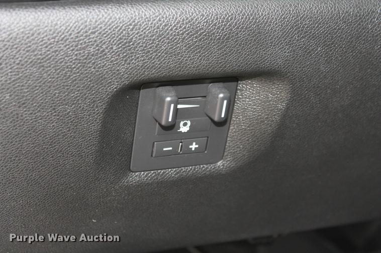 image for item DB5102 2010 Chevrolet Silverado 2500HD Z71 Ext. Cab pickup truck