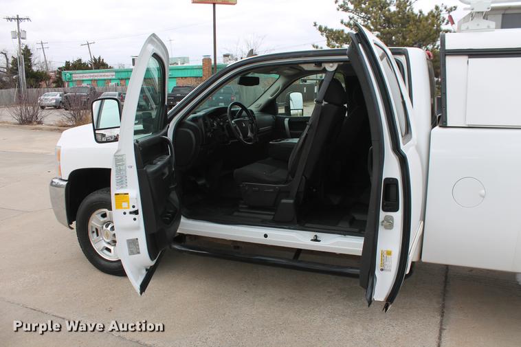 image for item DB5102 2010 Chevrolet Silverado 2500HD Z71 Ext. Cab pickup truck