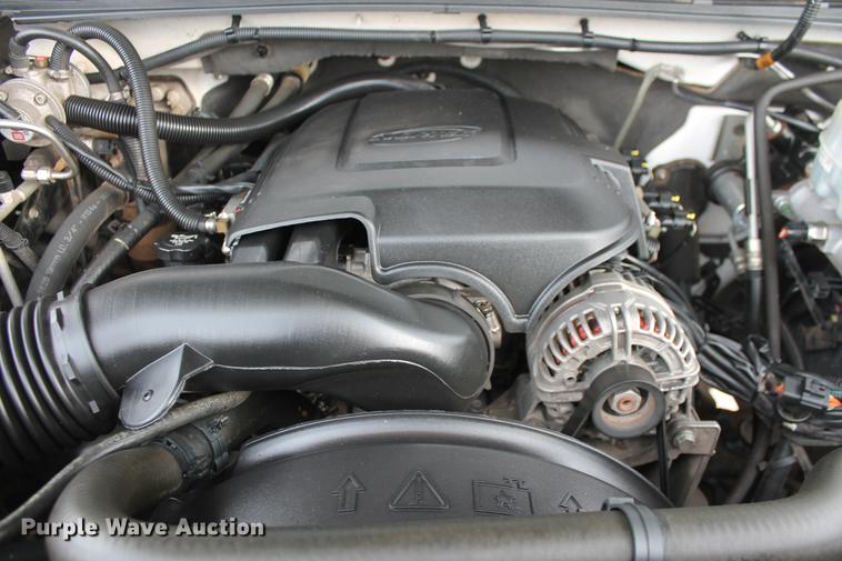 image for item DB5102 2010 Chevrolet Silverado 2500HD Z71 Ext. Cab pickup truck